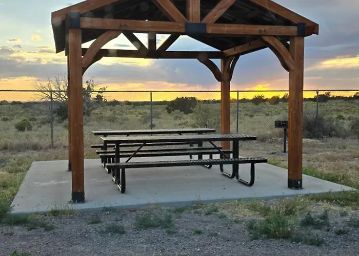 068D Newly Remodeled Cozy Studio South Rim